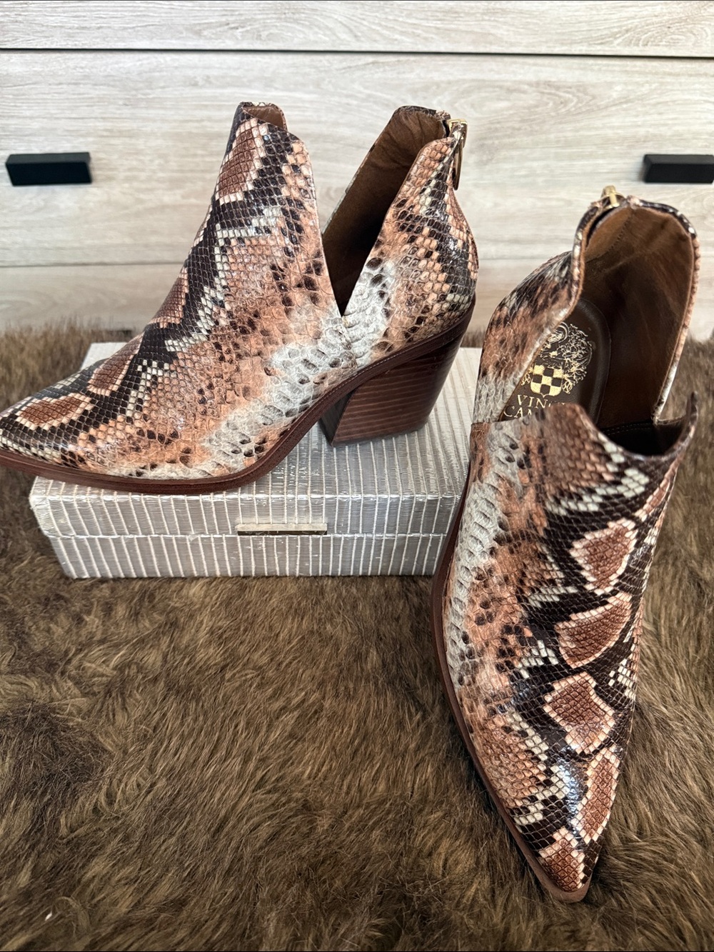 Vince Camuto Snake-Print Pointed Ankle Booties - Brown/Tan/Black Size 9.5